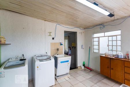 Casa à venda com 150m², 3 quartos e 2 vagas Casa à venda com 150m², 3 quartos e 2 vagasÁrea de Serviço