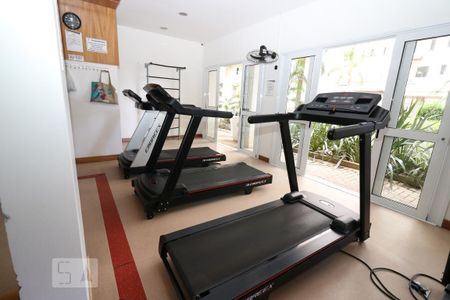 Apartamento à venda com 70m², 2 quartos e 1 vaga Apartamento à venda com 70m², 2 quartos e 1 vagaÁrea comum - Academia