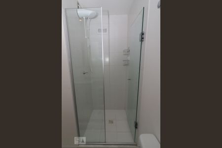 Apartamento à venda com 70m², 2 quartos e 1 vaga Apartamento à venda com 70m², 2 quartos e 1 vagaBanheiro Social