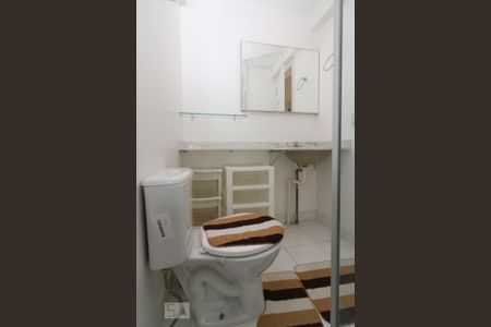 Apartamento à venda com 70m², 2 quartos e 1 vaga Apartamento à venda com 70m², 2 quartos e 1 vagaBanheiro Social