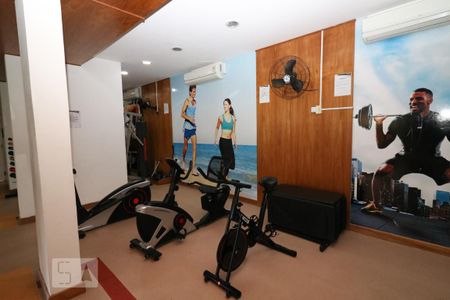 Apartamento à venda com 70m², 2 quartos e 1 vaga Apartamento à venda com 70m², 2 quartos e 1 vagaÁrea comum - Academia