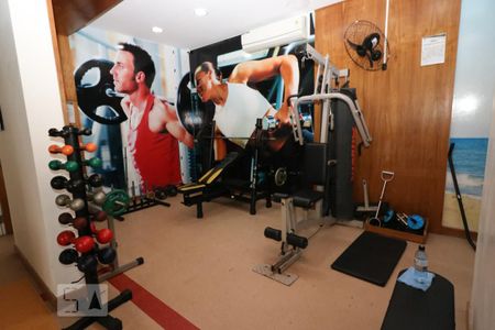 Apartamento à venda com 70m², 2 quartos e 1 vaga Apartamento à venda com 70m², 2 quartos e 1 vagaÁrea comum - Academia