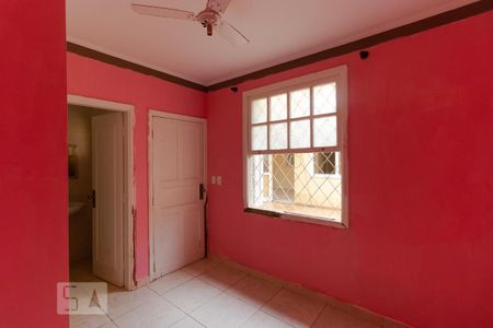 Casa à venda com 230m², 5 quartos e 4 vagas Casa à venda com 230m², 5 quartos e 4 vagasQuarto de Serviço