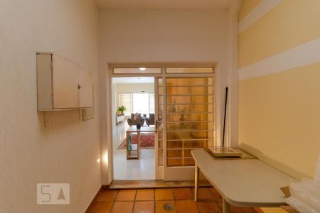 Casa à venda com 230m², 5 quartos e 4 vagas Casa à venda com 230m², 5 quartos e 4 vagasVaranda da Sala