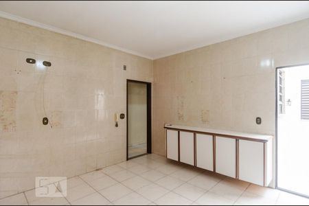 Casa à venda com 400m², 4 quartos e 6 vagas Casa à venda com 400m², 4 quartos e 6 vagasCozinha