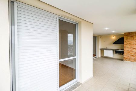 Apartamento à venda com 115m², 3 quartos e 2 vagasVaranda