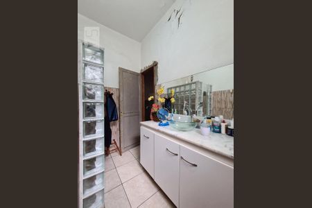 Casa à venda com 150m², 2 quartos e 1 vaga Casa à venda com 150m², 2 quartos e 1 vagaBanheiro Social 2