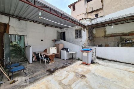 Casa à venda com 150m², 2 quartos e 1 vaga Casa à venda com 150m², 2 quartos e 1 vagaÁrea Externa de Fundos