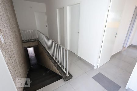 Studio para alugar com 35m², 1 quarto e sem vaga Studio para alugar com 35m², 1 quarto e sem vagaHall