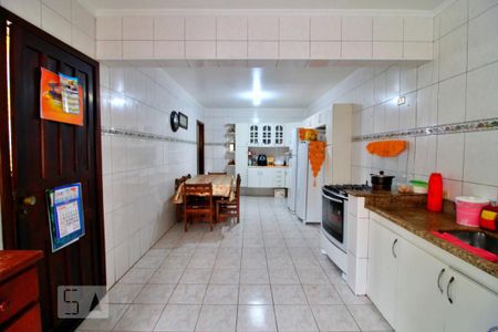 Casa à venda com 100m², 2 quartos e 10 vagasCozinha