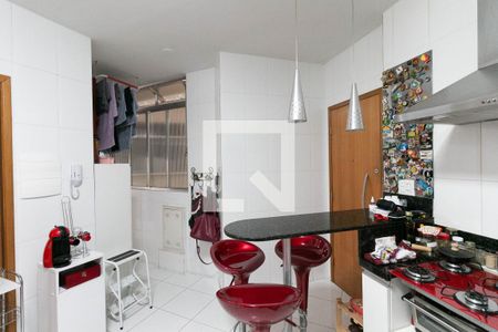 Apartamento para alugar com 136m², 4 quartos e 1 vaga Apartamento para alugar com 136m², 4 quartos e 1 vagaCozinha e Área de Serviço