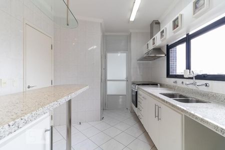 Apartamento à venda com 117m², 3 quartos e 2 vagasCozinha