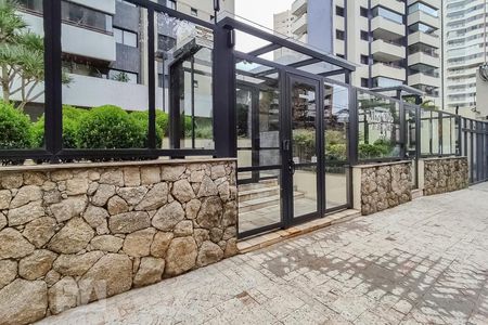 Apartamento à venda com 117m², 3 quartos e 2 vagasFachada