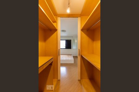 Apartamento à venda com 117m², 3 quartos e 2 vagasCloset da Suíte