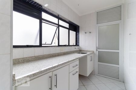 Apartamento à venda com 117m², 3 quartos e 2 vagasLavanderia