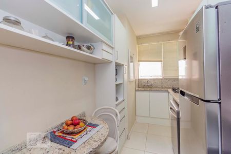 Apartamento à venda com 126m², 2 quartos e 2 vagasCozinha