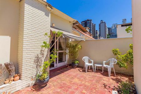 Apartamento à venda com 126m², 2 quartos e 2 vagasTerraço
