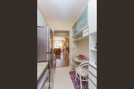 Apartamento à venda com 126m², 2 quartos e 2 vagasCozinha