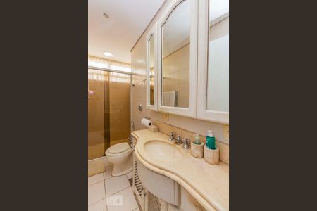 Apartamento à venda com 126m², 2 quartos e 2 vagasBanheiro