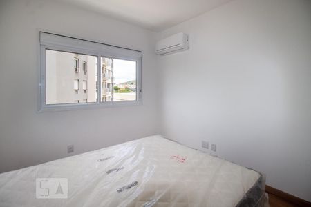 suíte 1 de apartamento para alugar com 2 quartos, 65m² em Partenon, Porto Alegre