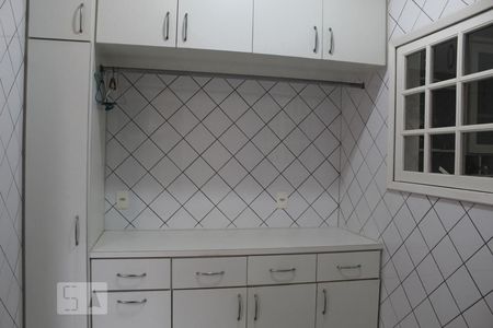 Casa de condomínio à venda com 387m², 6 quartos e 2 vagasÁrea de Serviço