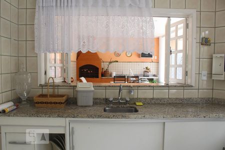 Casa de condomínio à venda com 387m², 6 quartos e 2 vagasÁrea Externa - Cozinha