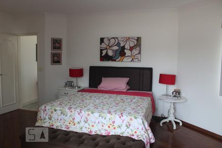 Casa de condomínio à venda com 387m², 6 quartos e 2 vagasSuíte 4