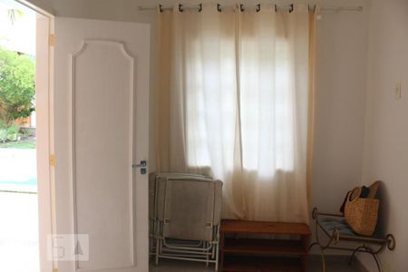 Casa de condomínio à venda com 387m², 6 quartos e 2 vagasQuarto 2 - Fundos