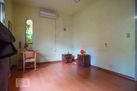 Quarto 1 de casa à venda com 3 quartos, 280m² em Cristo Redentor, Porto Alegre