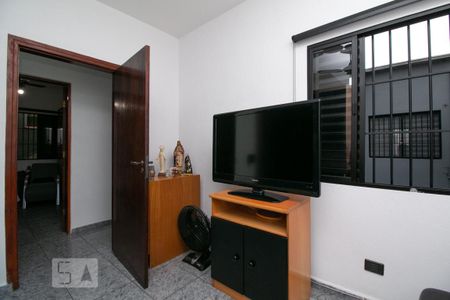 Casa à venda com 386m², 5 quartos e 6 vagas Casa à venda com 386m², 5 quartos e 6 vagasQuarto 2