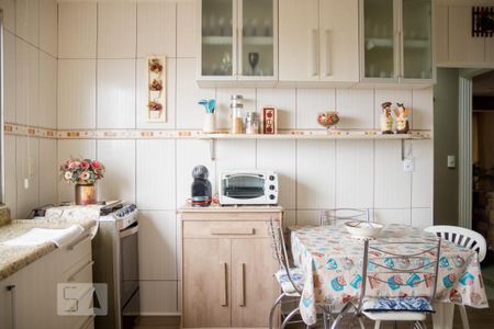 Apartamento à venda com 136m², 2 quartos e 1 vaga Apartamento à venda com 136m², 2 quartos e 1 vagaCozinha