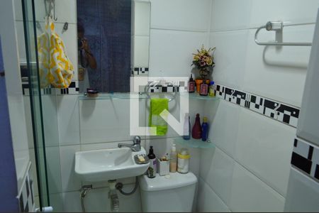 Apartamento para alugar com 67m², 2 quartos e 1 vaga Apartamento para alugar com 67m², 2 quartos e 1 vagaBanheiro da Suíte