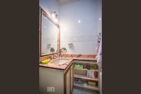 Casa à venda com 412m², 7 quartos e 3 vagas Casa à venda com 412m², 7 quartos e 3 vagasBanheiro Suíte