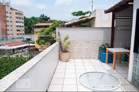 Casa à venda com 150m², 3 quartos e 1 vagaCobertura