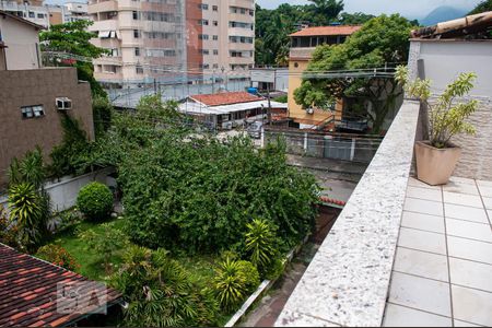 Casa à venda com 150m², 3 quartos e 1 vagaCobertura