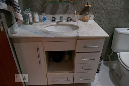 Casa à venda com 150m², 3 quartos e 1 vagaBanheiro