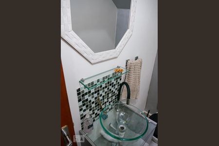 Casa à venda com 150m², 3 quartos e 1 vagaBanheiro 2