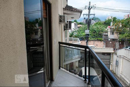 Casa à venda com 150m², 3 quartos e 1 vagavaranda