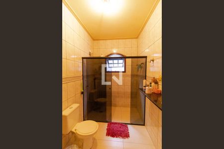 Casa à venda com 174m², 3 quartos e 5 vagas Casa à venda com 174m², 3 quartos e 5 vagasBanheiro