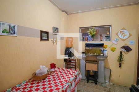 Casa à venda com 174m², 3 quartos e 5 vagas Casa à venda com 174m², 3 quartos e 5 vagasCozinha Externa