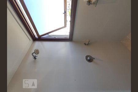 Apartamento à venda com 190m², 3 quartos e 2 vagasBanheiro 2