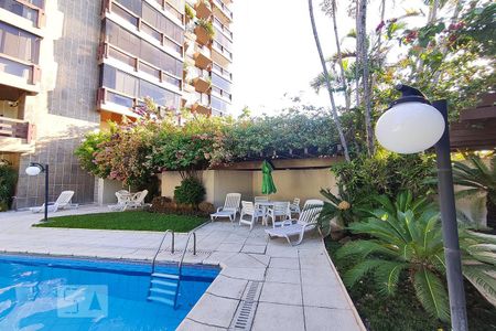 Apartamento à venda com 190m², 3 quartos e 2 vagasÁrea comum - Piscina