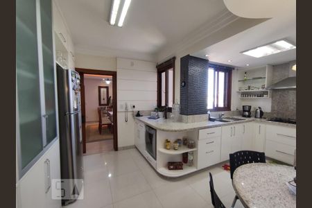 Apartamento à venda com 190m², 3 quartos e 2 vagasCozinha