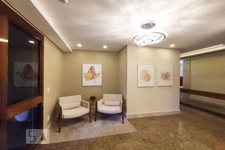 Apartamento à venda com 190m², 3 quartos e 2 vagasHall de Entrada Torre