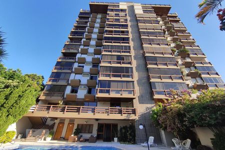 Apartamento à venda com 190m², 3 quartos e 2 vagasFachada do Condomínio vista da Piscina