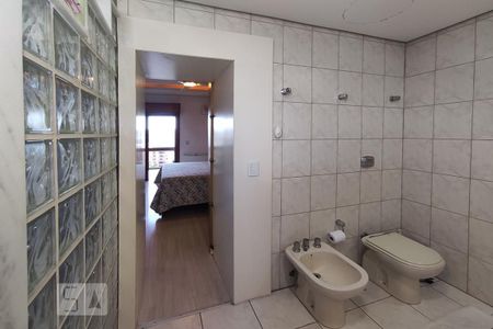 Apartamento à venda com 190m², 3 quartos e 2 vagasBanheiro da Suíte