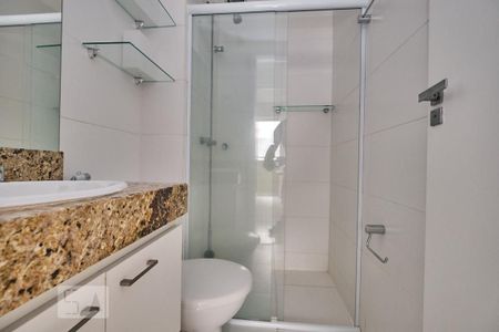 Apartamento à venda com 54m², 2 quartos e 1 vaga Apartamento à venda com 54m², 2 quartos e 1 vagaBanheiro Social