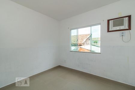 Quarto 2 de casa para alugar com 2 quartos, 180m² em Irajá, Rio de Janeiro