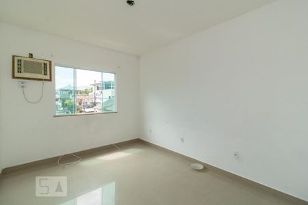 Quarto 1 de casa para alugar com 2 quartos, 180m² em Irajá, Rio de Janeiro