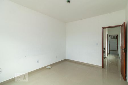 Quarto 1 de casa para alugar com 2 quartos, 180m² em Irajá, Rio de Janeiro
